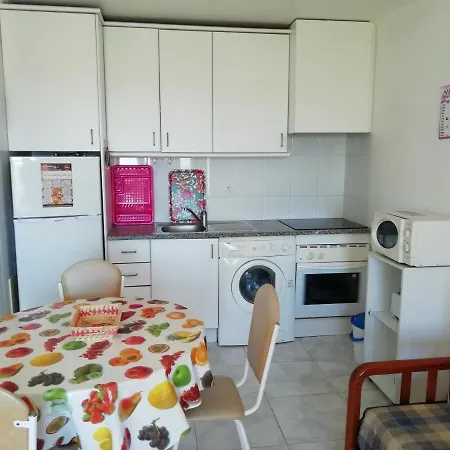 Stunning 1-Bed Apartment In Portimao Daire *